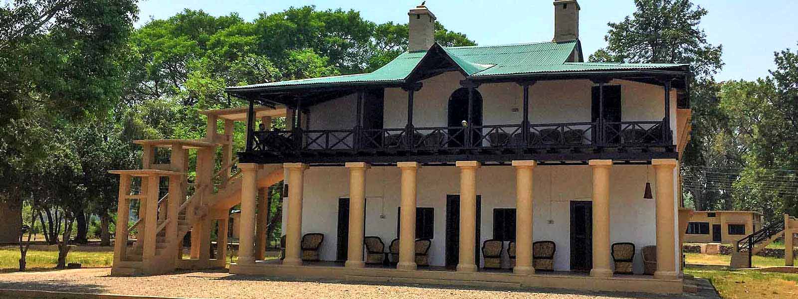 dhikala forest lodge